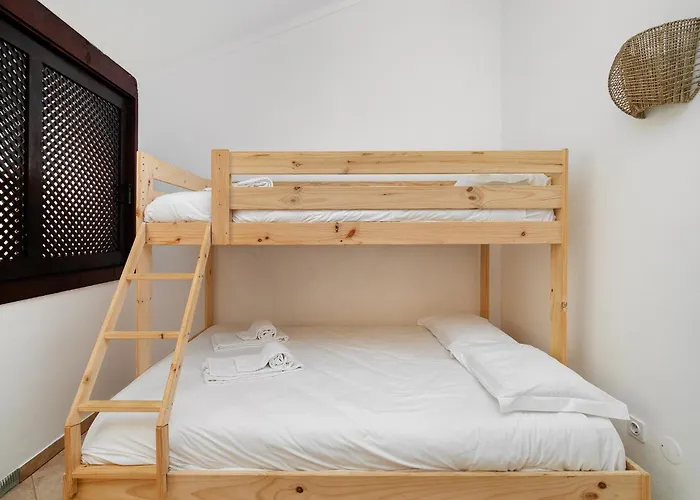 Ponta Grande - Dourada *